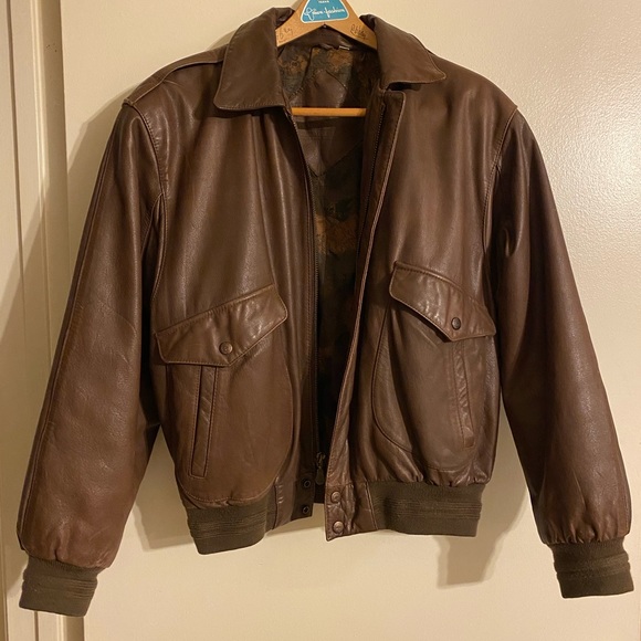 Roundtree & Yorke Other - Vintage Brown Leather Jacket